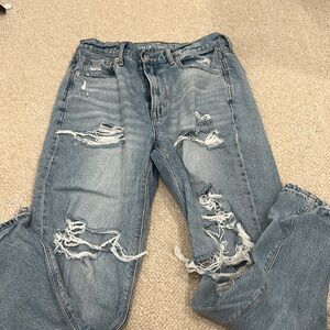 American Eagle Distressed Mom Jean